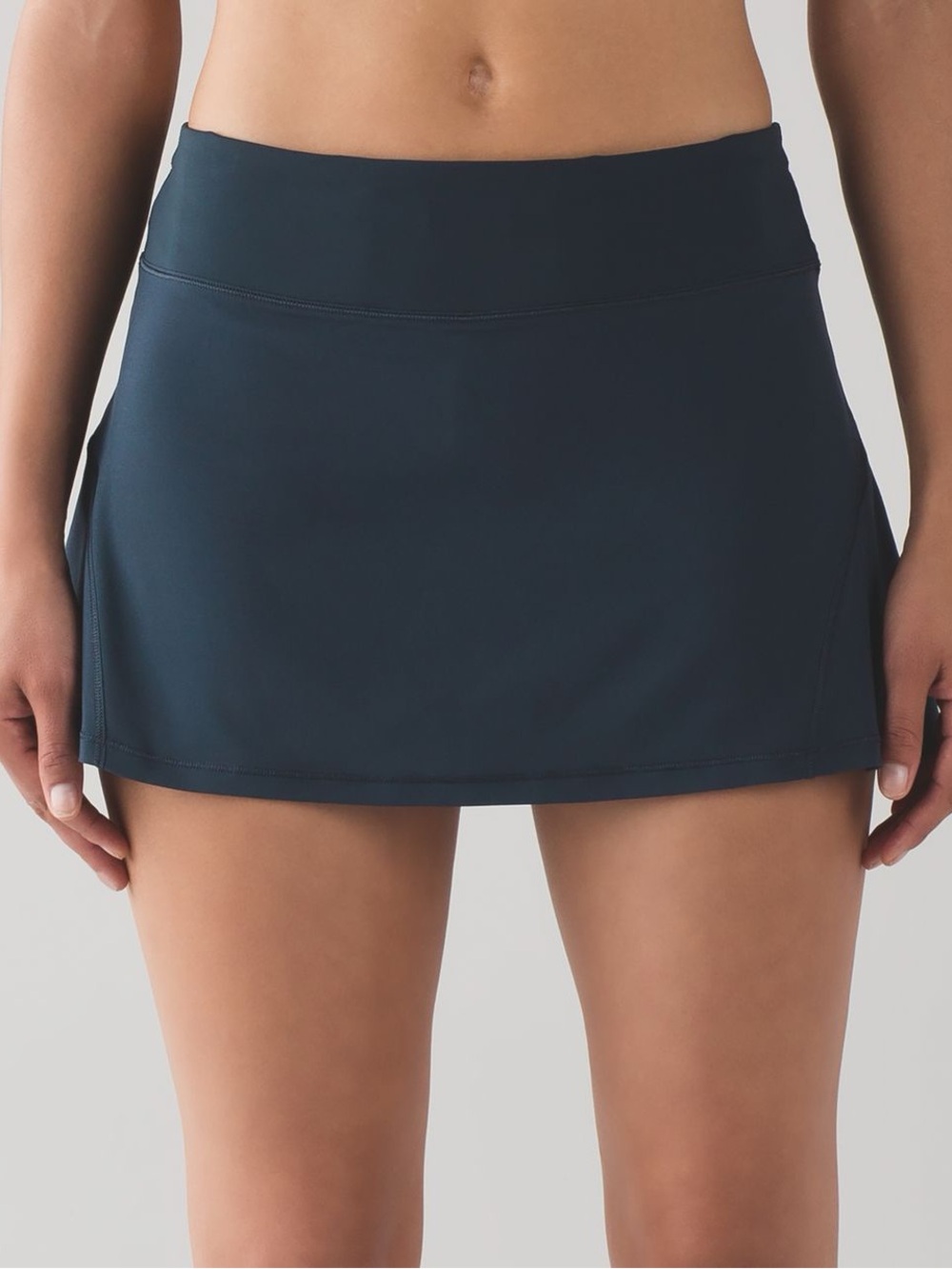 lululemon circuit breaker skirt in navy